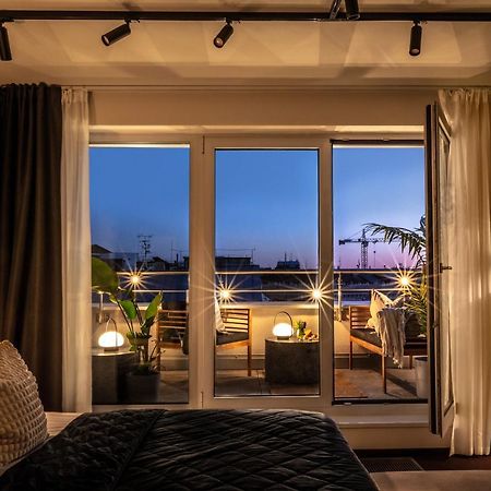 Turnkey I Central Apartment With Terrace Prague Ngoại thất bức ảnh