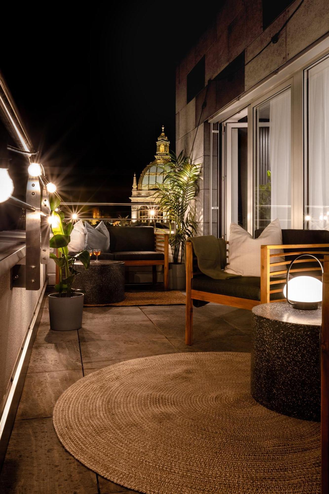 Turnkey I Central Apartment With Terrace Prague Ngoại thất bức ảnh